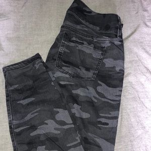 Torrid Gray/Black Camo Jeggings- Size 12R